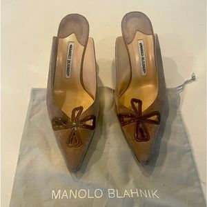 Manolo Blahnik Suede and Patent Slides with kitten heal.  Beige.  Size 40
